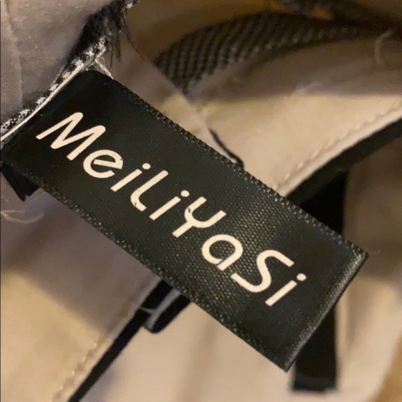 Pants - Picture 4 of 4